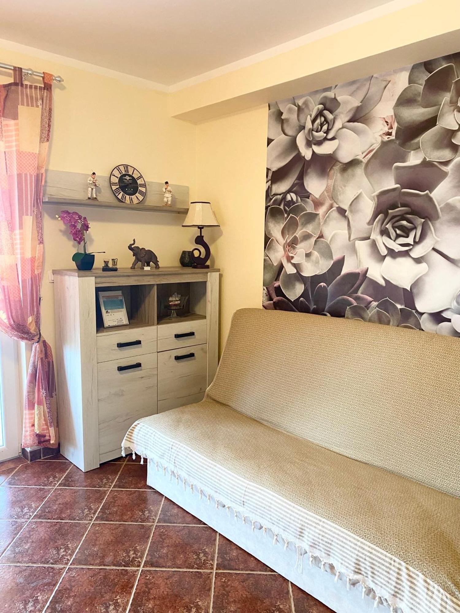 Apartments Villa Viktoria Tivat Bagian luar foto